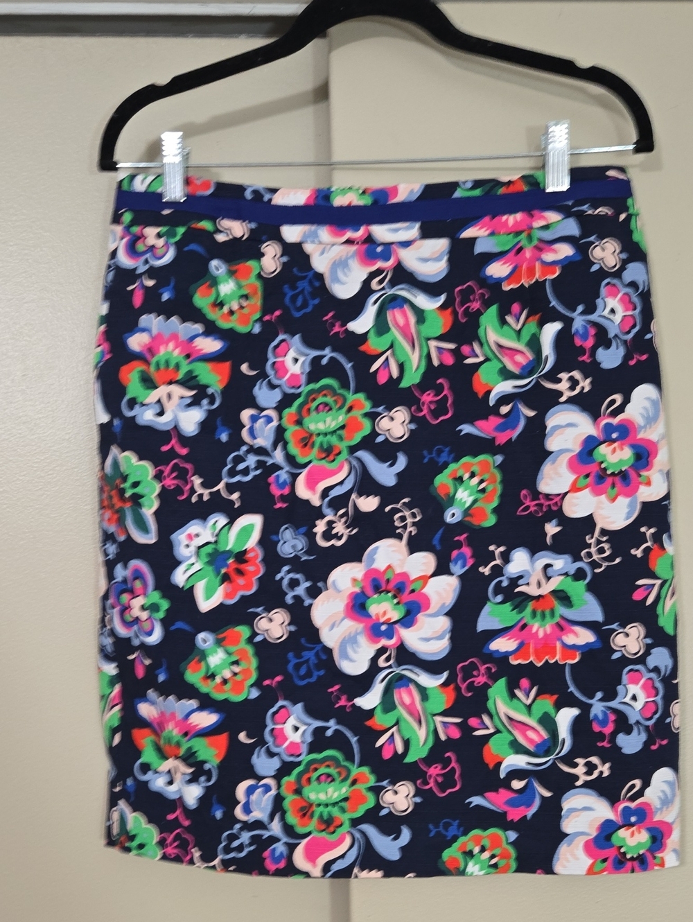 Boden Navy Floral Pencil Skirt with Multicolor Blooms Size 10P